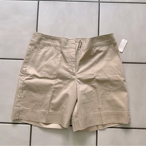 Talbots dragonfly embroidered shorts SZ6